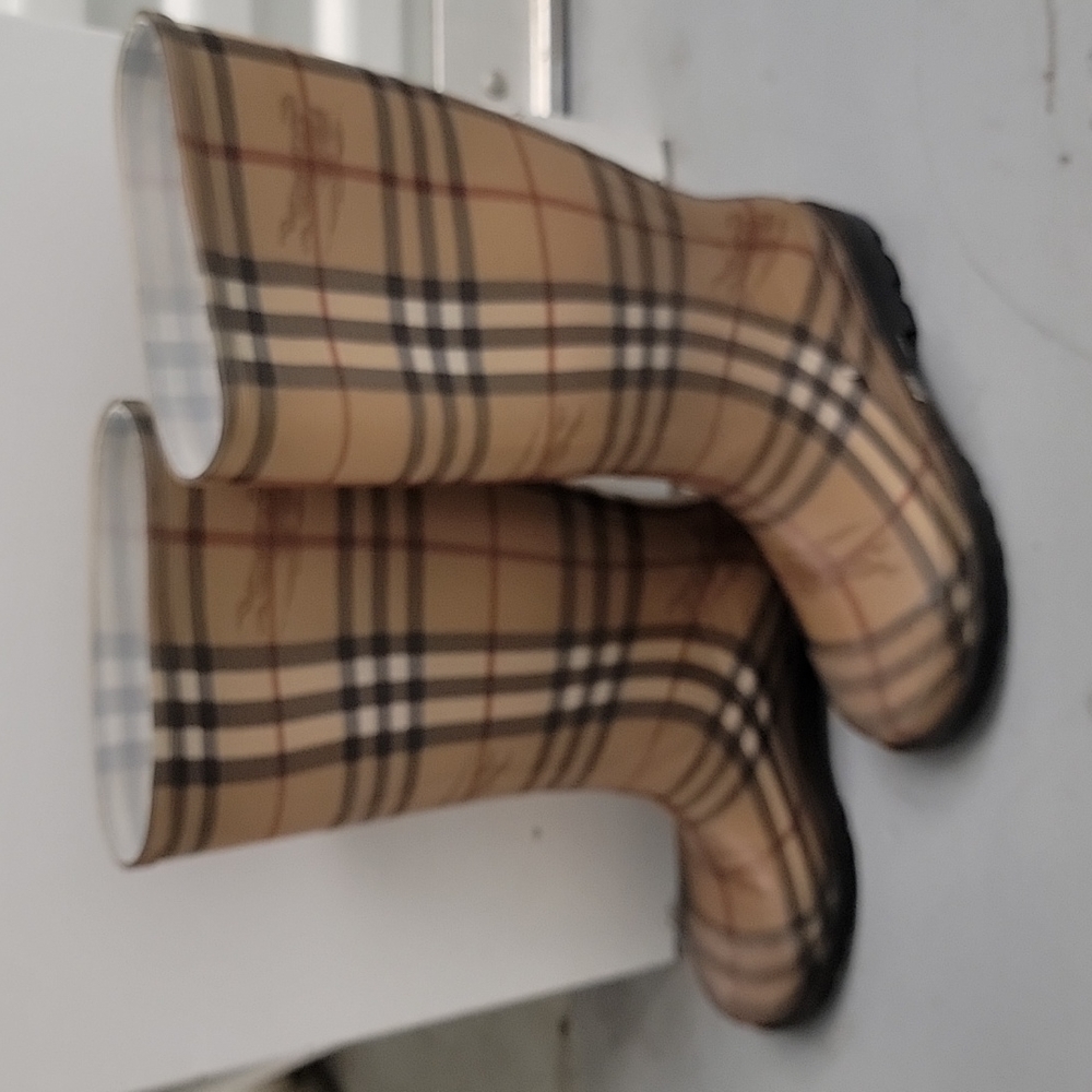 Burberry Rainboots